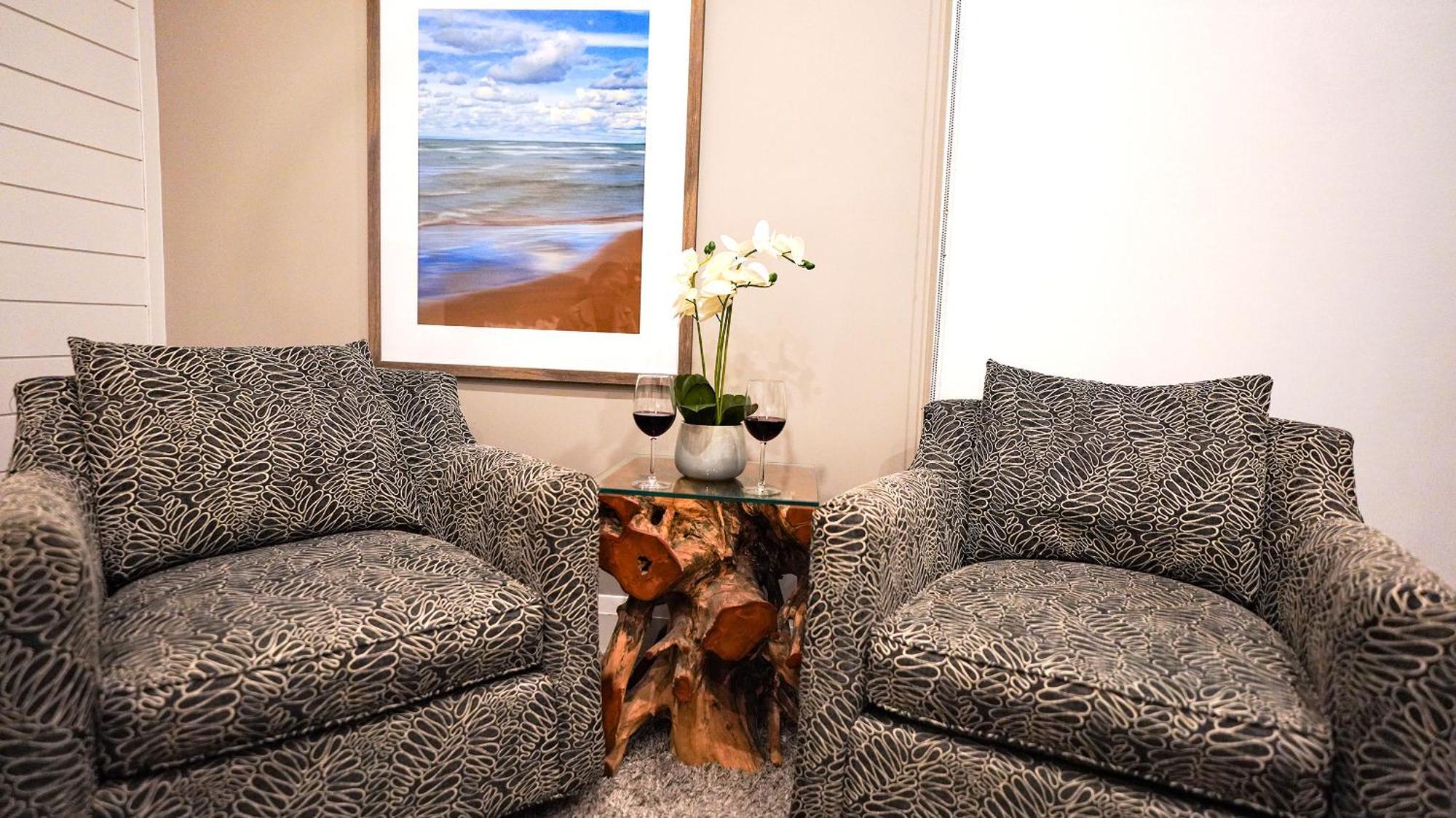 Colonial Hotel & Suites Grand Bend Buitenkant foto