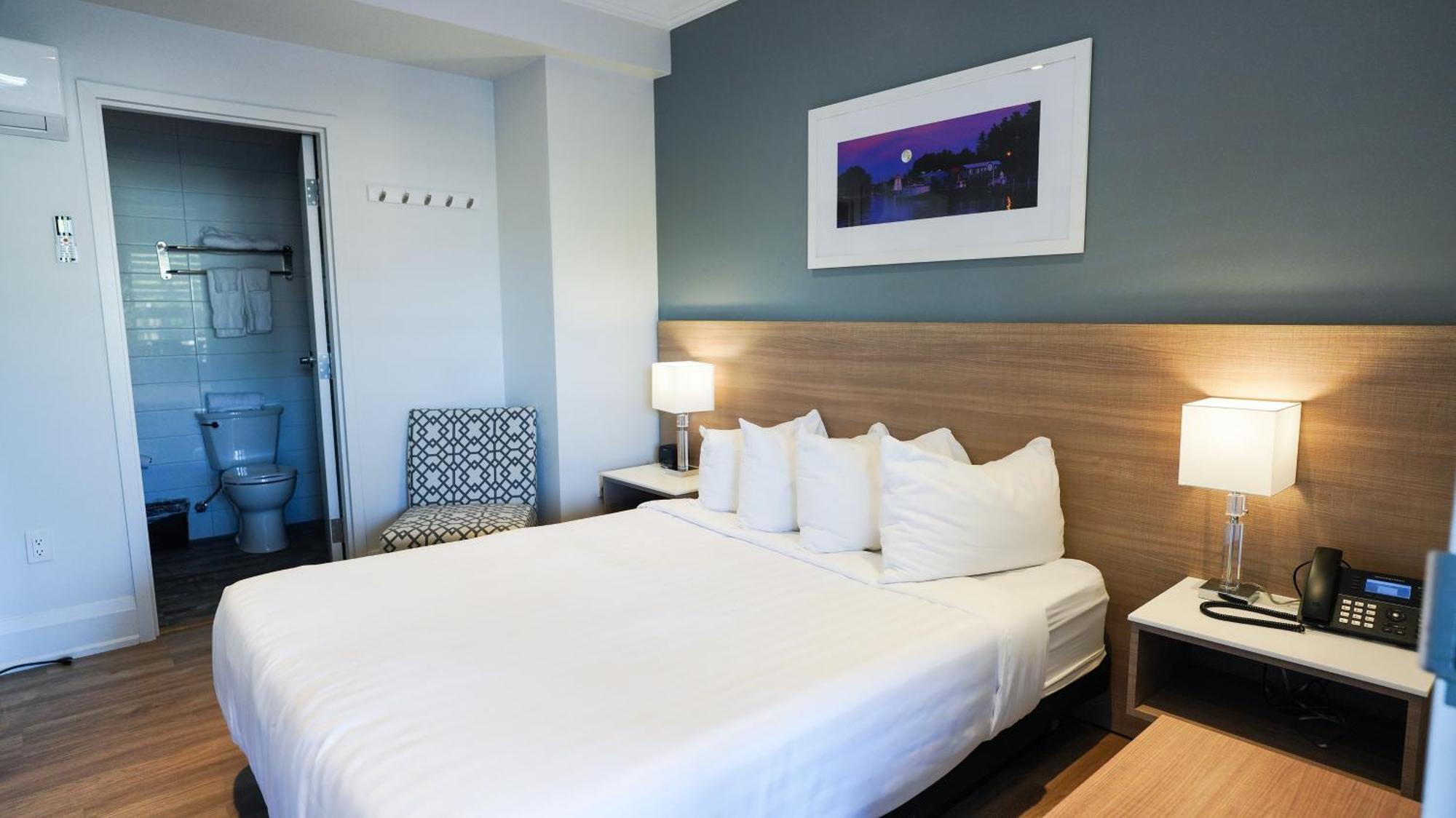 Colonial Hotel & Suites Grand Bend Buitenkant foto