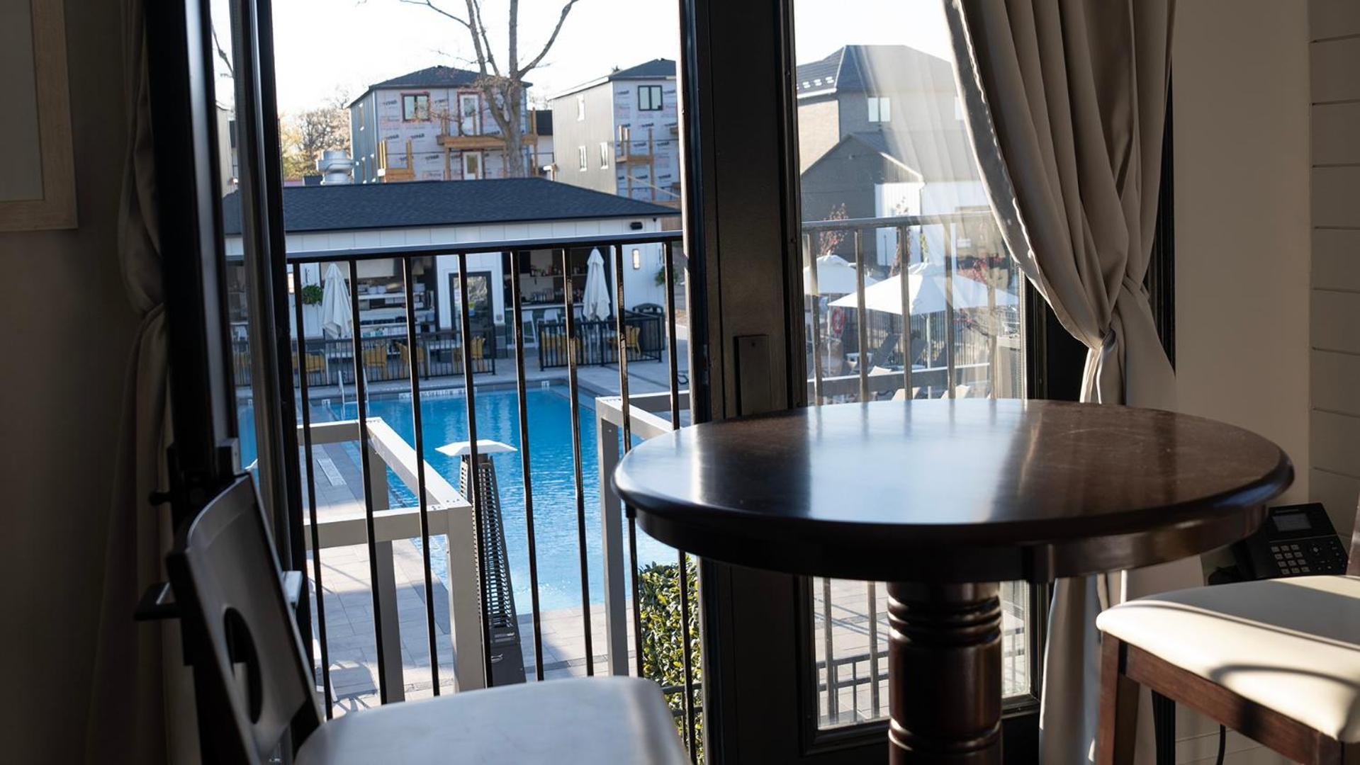 Colonial Hotel & Suites Grand Bend Buitenkant foto