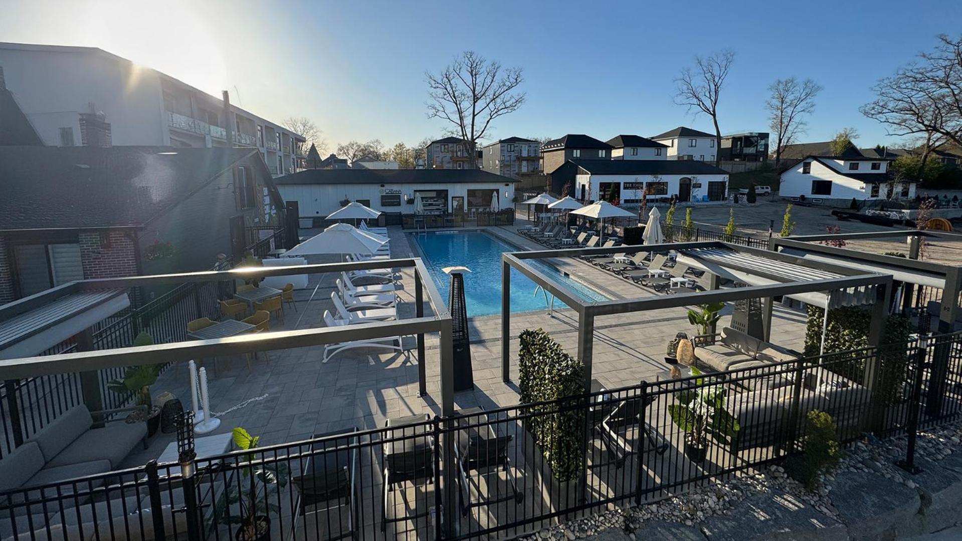 Colonial Hotel & Suites Grand Bend Buitenkant foto